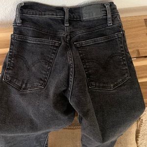 Levi’s high rise black wedgie skinny jeans